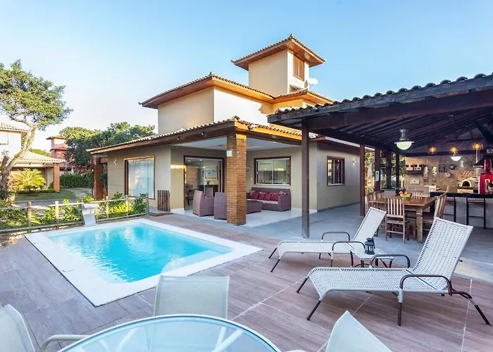 Omar do Rio - Casa Duplex Moderna com Área Gourmet e Piscina Privativa, 4 Suítes no Condomínio completo Laguna e Mare, em Manguinhos, Internet 400mbps, Smart TV e Garagem - CLM 20